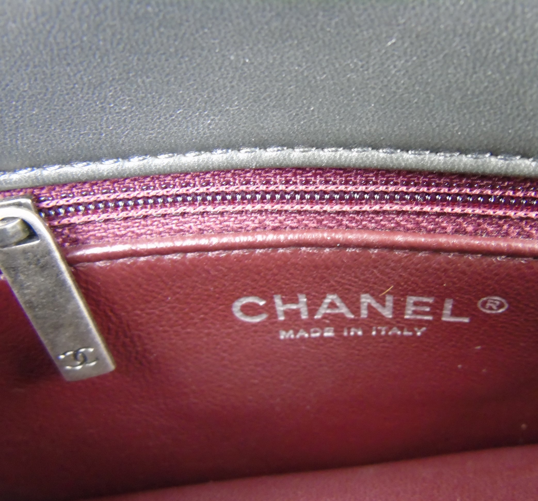 CHANEL Medium 'Trendy CC' flap bag