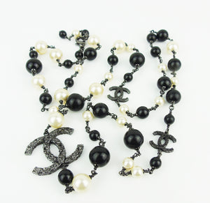 CHANEL Long Pearl Sautoir Necklace with Camellia CC logos