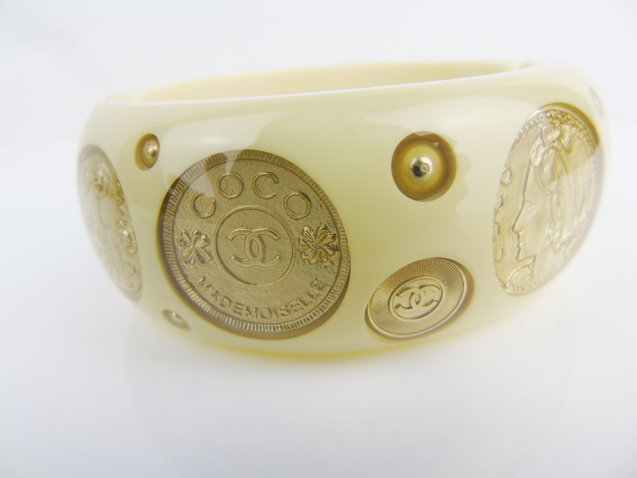 CHANEL Vintage Inclusion Cuff Bracelet Coin and Pearl Cuff cream gold resin