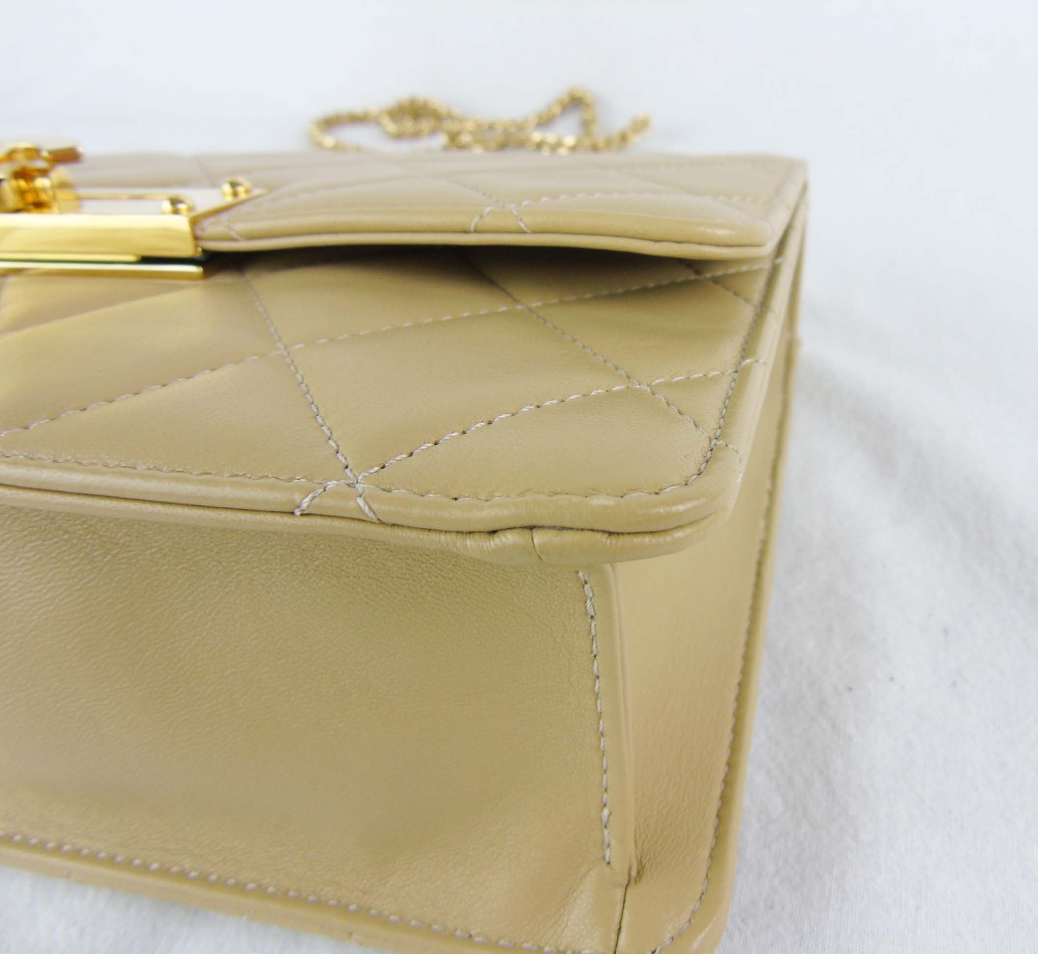 CHANEL classic beige leather flap bag 'Golden Class'