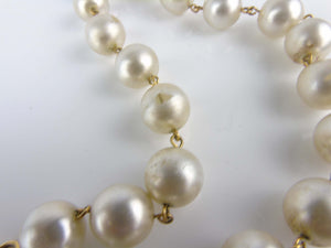 CHANEL Pearl Choker with gold-plated Sun Clasp - vintage