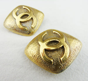 CHANEL Large gold plated earrings - vintage